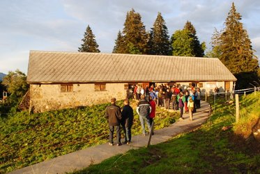 Hof-Theater "Wo die Hirschlein seufzen" - 1