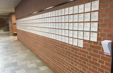 Die Jubiläums-Ausstellung macht Station im Gymnasium