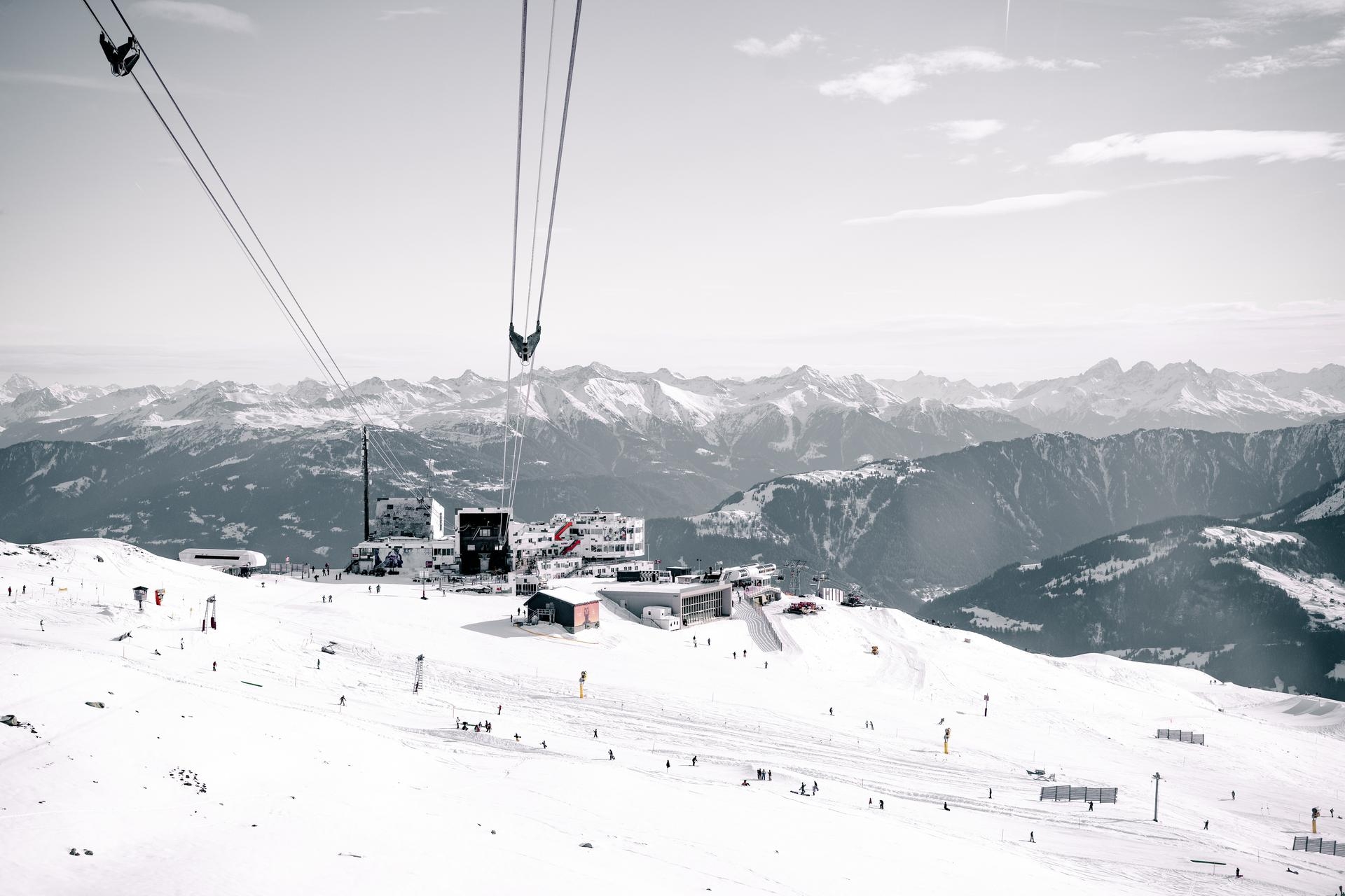 secondary restaurant image