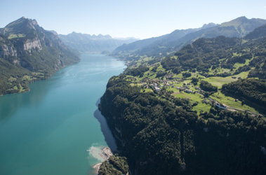 Kerenzerberg über dem Walensee