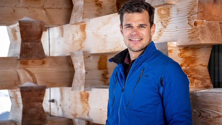 Röbi Koller im Gespräch mit Patrick Küng im BSINTI Braunwald - 1