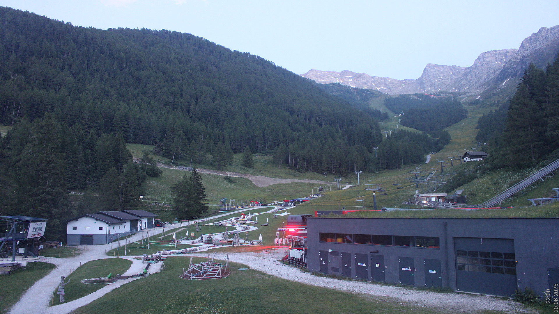 1h ago - 22:00