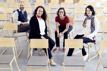 Geschäftsstellen-Leitende v.l.n.r. Richi Küttel (AR/SG), Danièle Florence Perrin (GL), Kati Michalk (AR/SG), Stefanie Kasper (TG) (Foto: Ueli Steingruber)