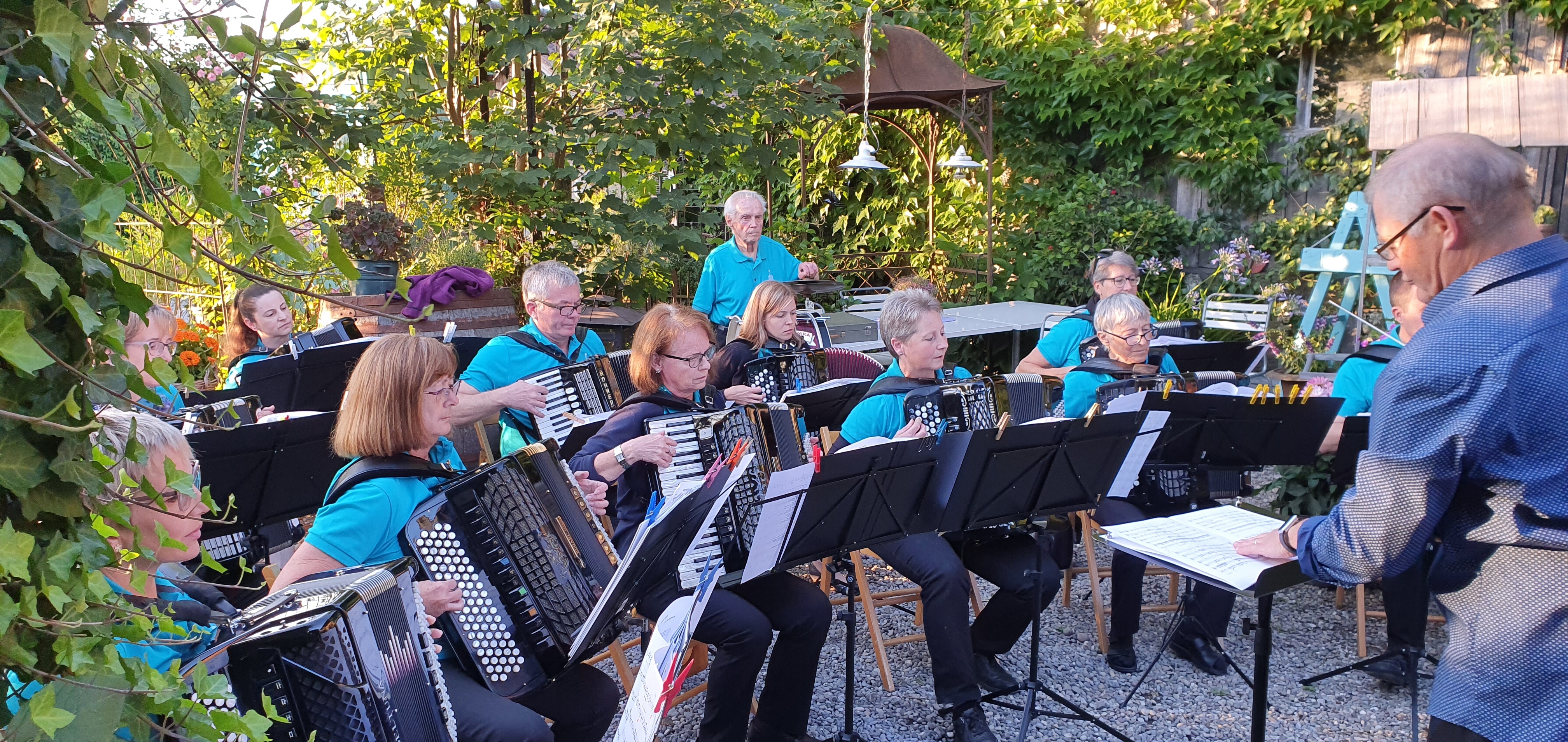 Platzkonzert des Handharmonikaclub Illnau-Effretikon