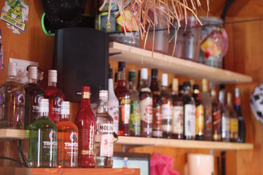 Uhu-Bar: Bar