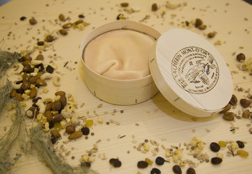 Vacherin Mont-d’Or cheese (©Swiss Cheese Association)