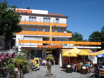 sportbar - restaurant - dorfbeiz adrenalin backpackers hostel - 1