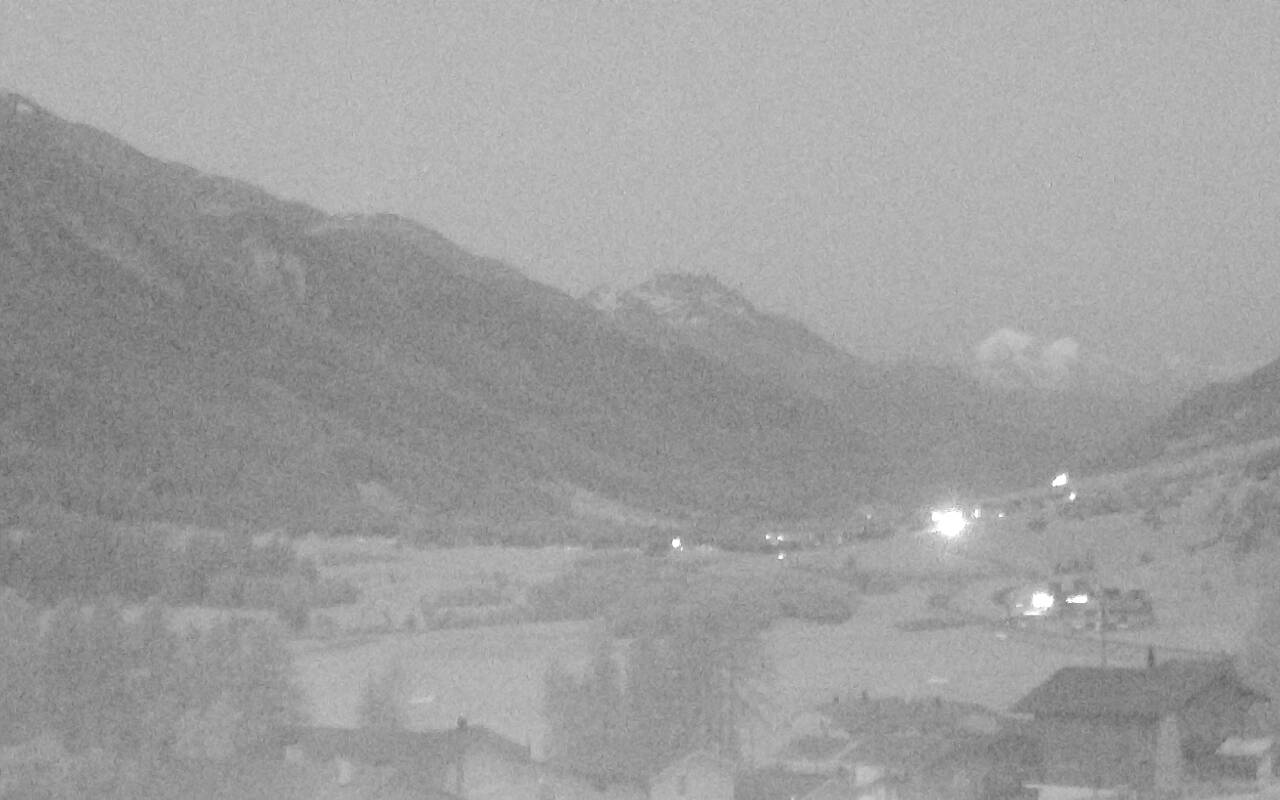 3h ago - 04:40