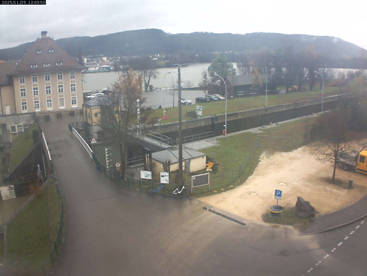25.11.2025 12:06