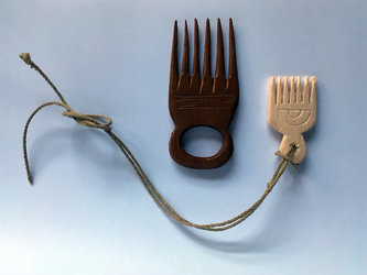 Kämme nach jungsteinzeitlichem Vorbild. Foto Museum für Urgeschichte(n) Zug.