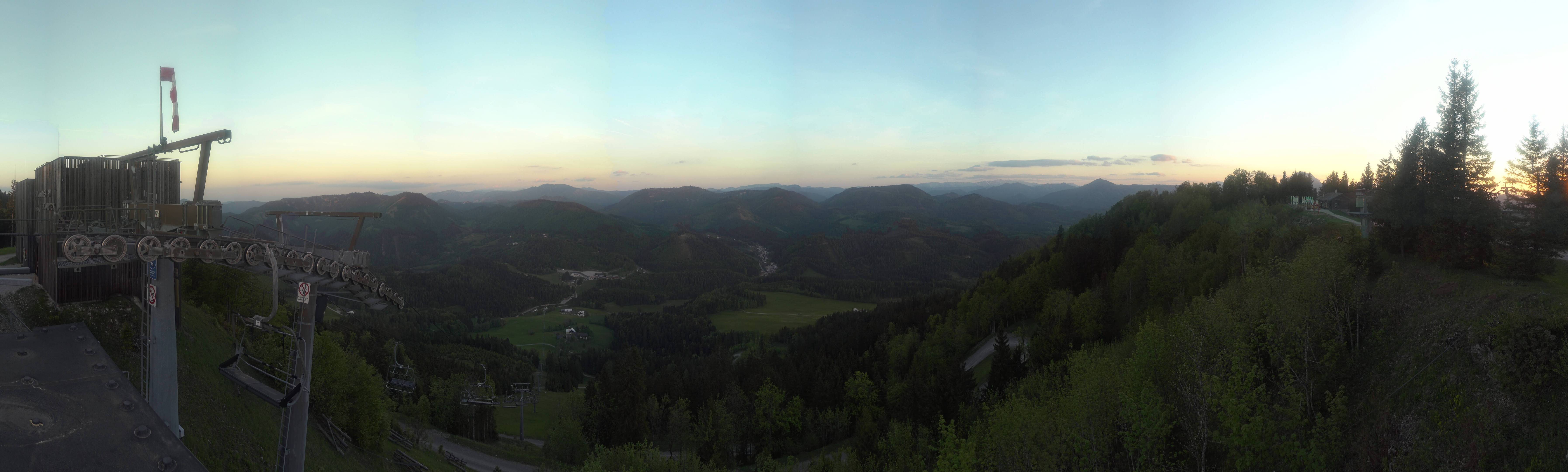 23h ago - 20:30