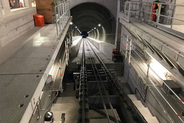 Fahrt mit Standseilbahn