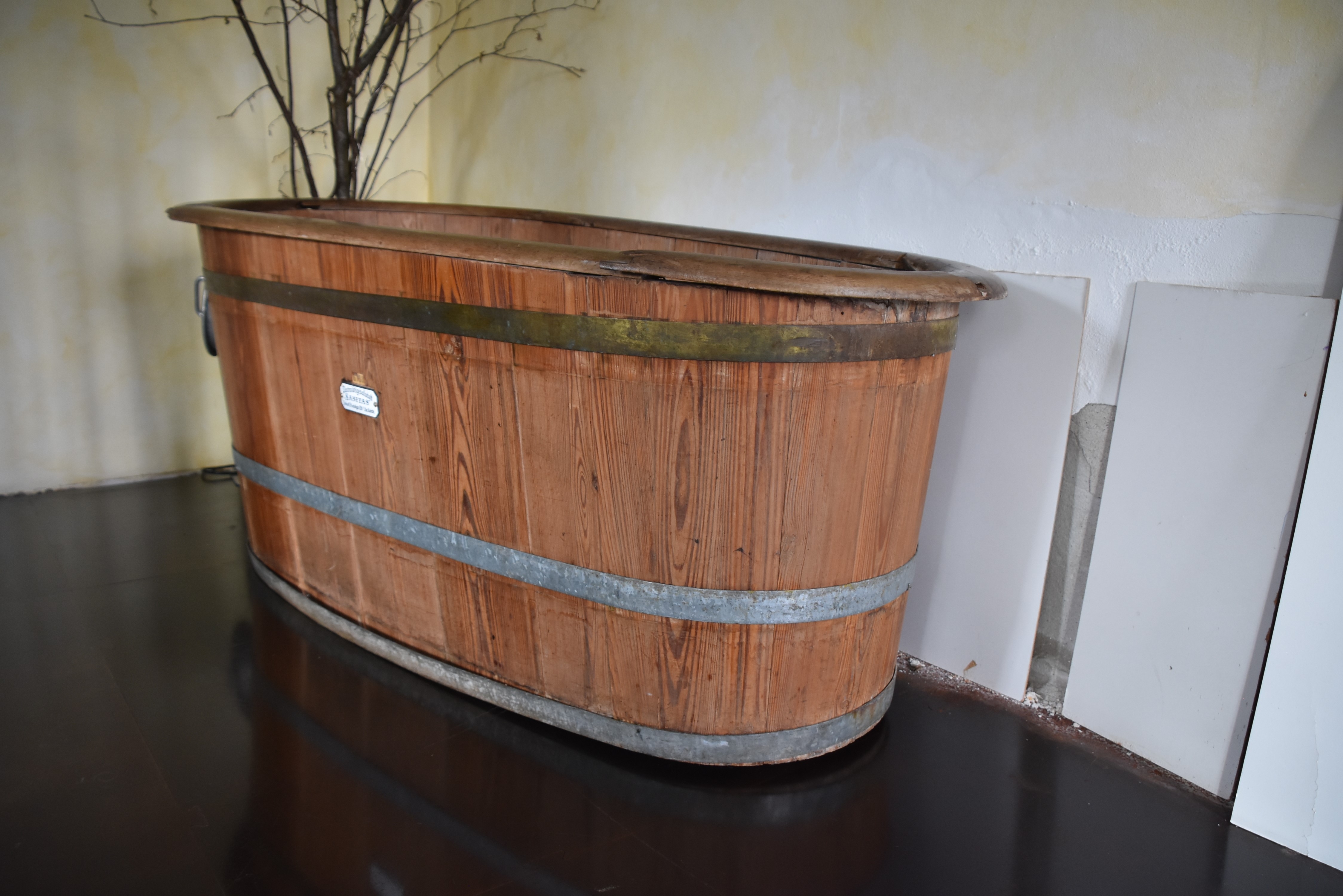 Vom Damensalon in den Bade-Bottich