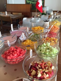 Grosses Frühstücksbuffet in unserem Panoramasaal - 1