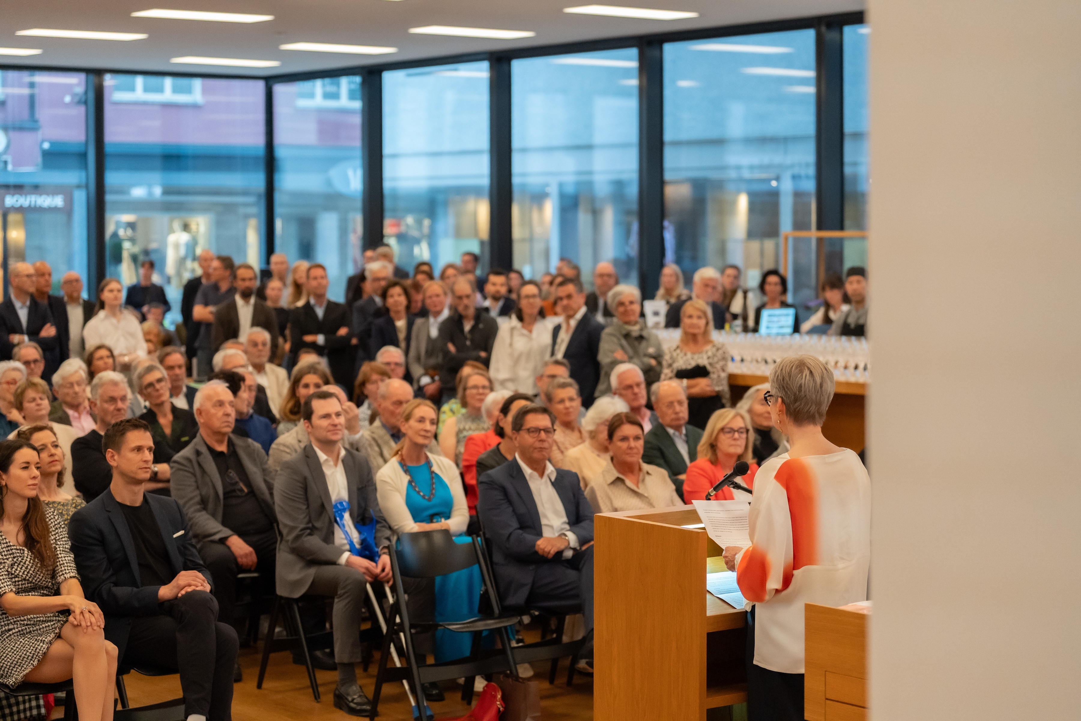 Vernissage | Abstrakt. Im Fokus: Carmen Herrera, Wassily Kandinsky, Mark Rothko