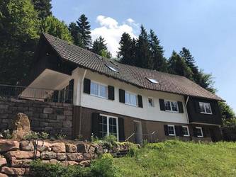 Das Ferienhaus Lohmühle hat eine Wohnfläche von 300 qm und verfügt über sieben Schlafzimmer