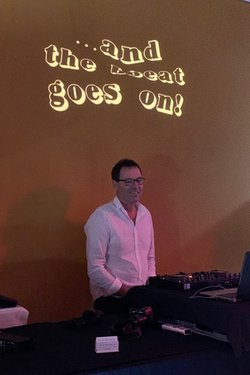 <strong>ABGESAGT</strong>: ... and the beat goes on - 1