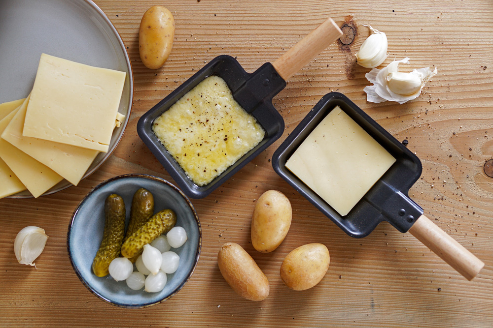 Raclette-Plausch in der natürli Alphütte