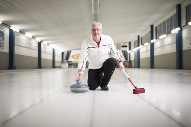 «Als Curling-Spieler ist man stets mit dem «Lesen» des Eises beschäftigt.»