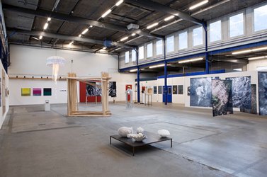 Kunstschaffen Glarus 2018, Off Kunsthaus Glarus im ehemaligen Therma-Areal, 2018, Ausstellungsansicht