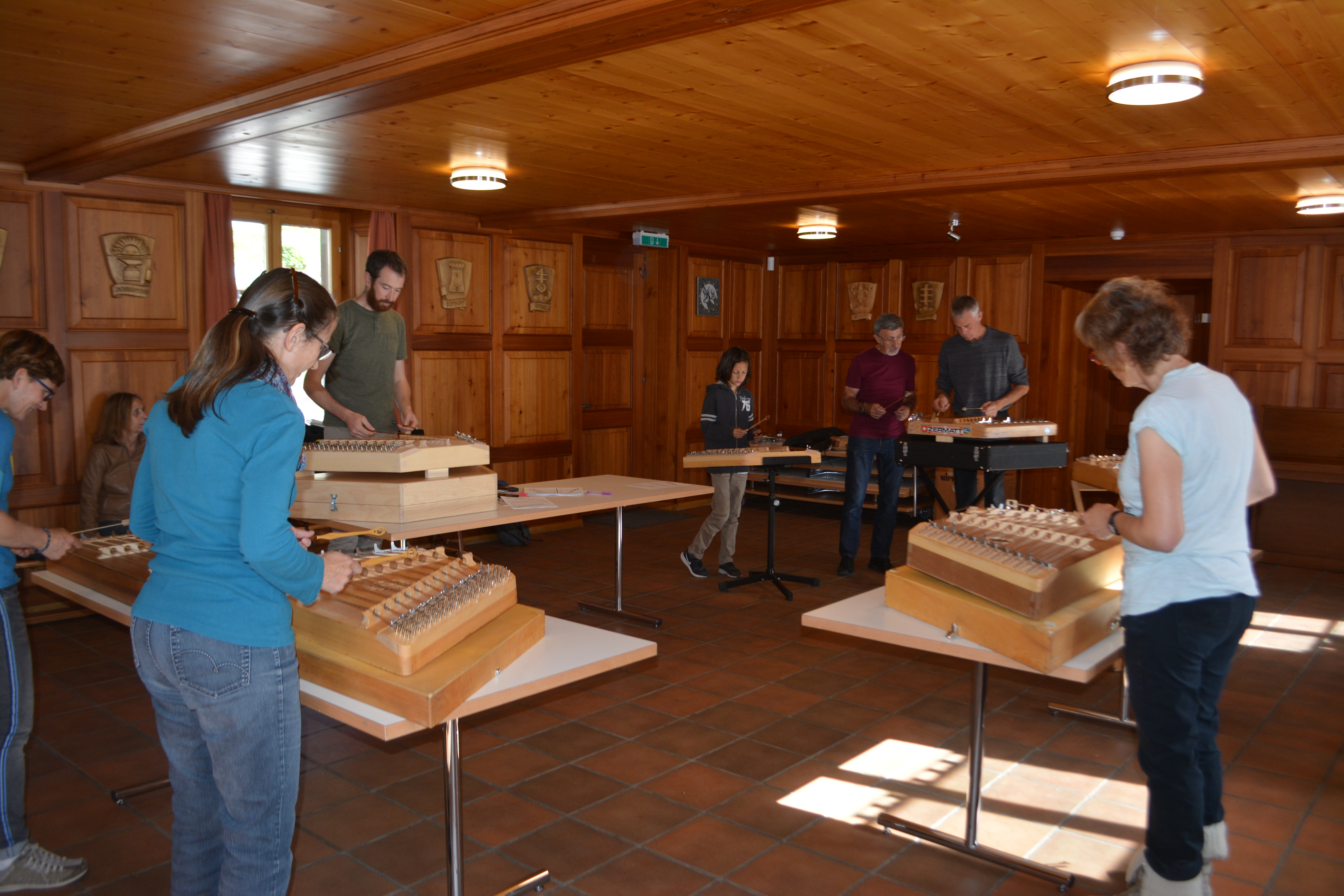 Schnupperkurse Walliser Hackbrett