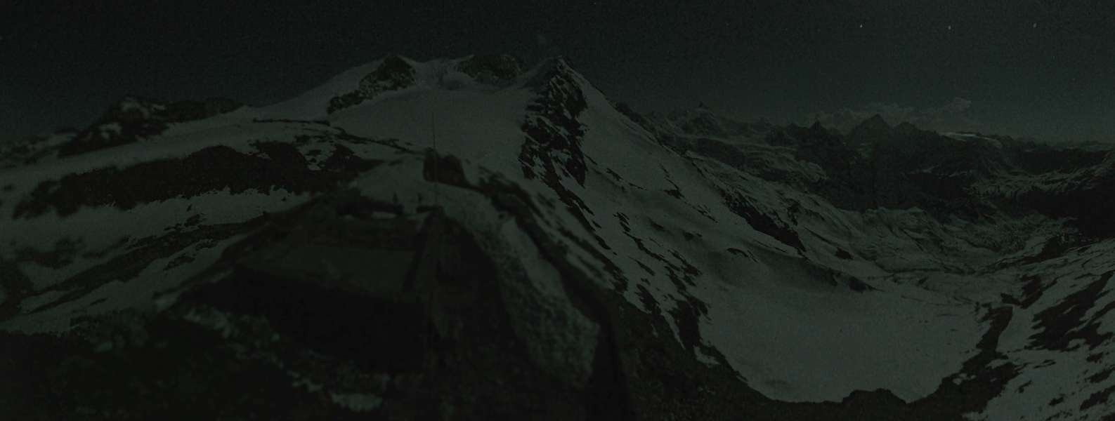 35h ago - 22:45