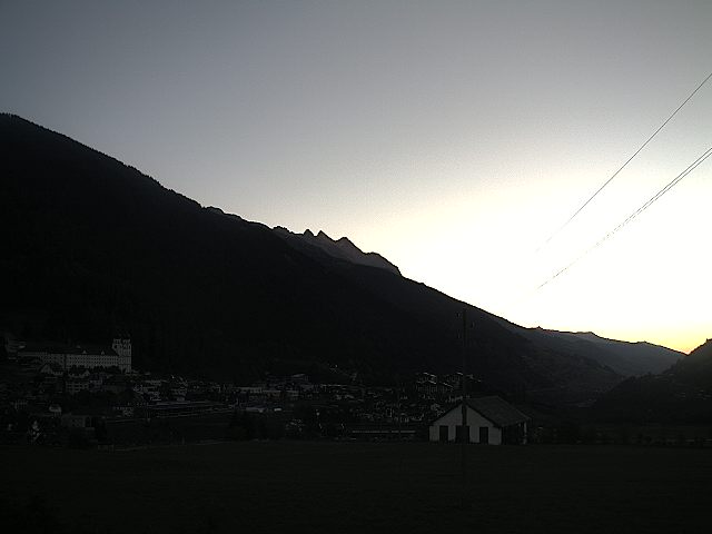 12h ago - 07:04