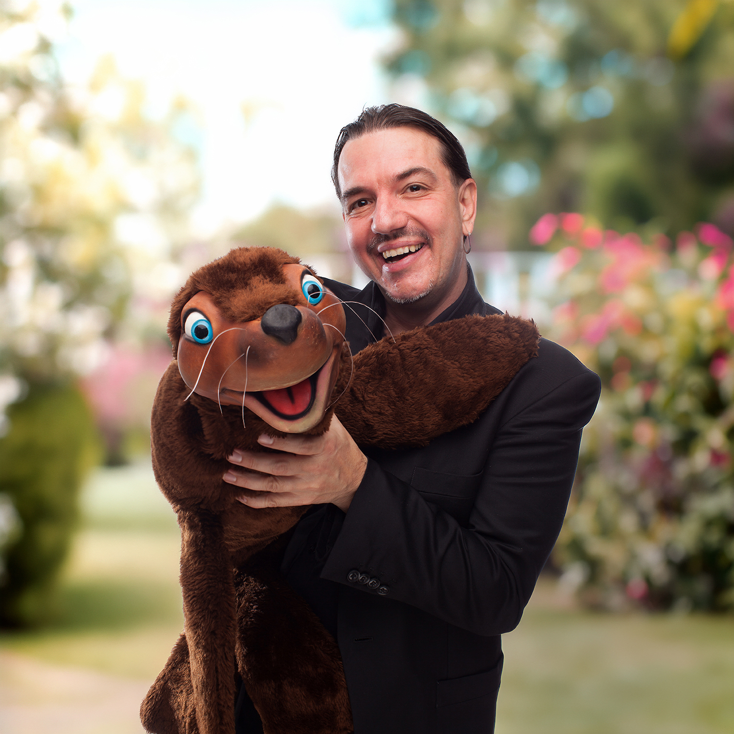 Kinder-Zaubershow mit Dan White & dem quasselnden Seehund