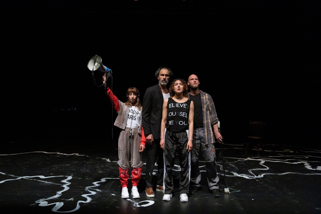 Donya Speaks: Bis zum Ende des Regens