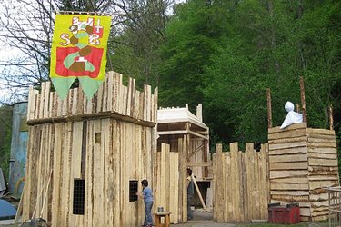 Abenteuerspielplatz Holzwurm - 1