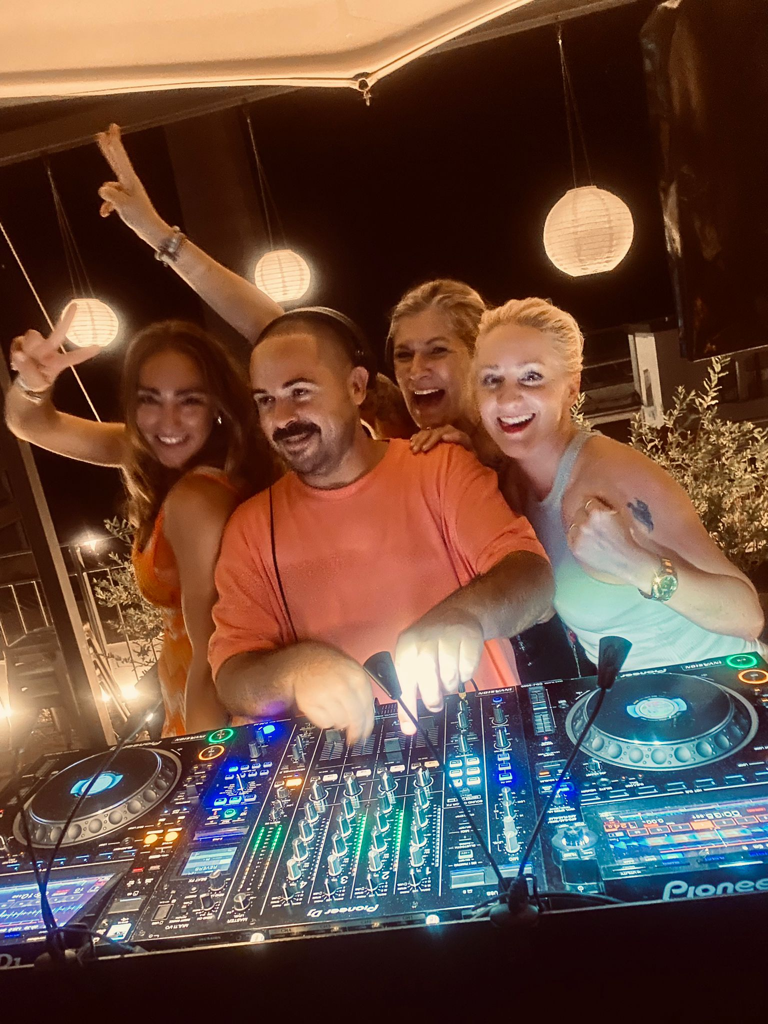 SILO ROOFTOP NIGHT DANCE MIT SEBAS RAMIS (ES)