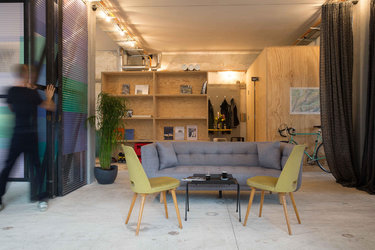 RAUMSTATION coworking im möbeliareal