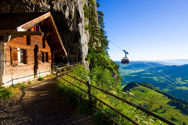 «Spuren aus der Steinzeit» - 1