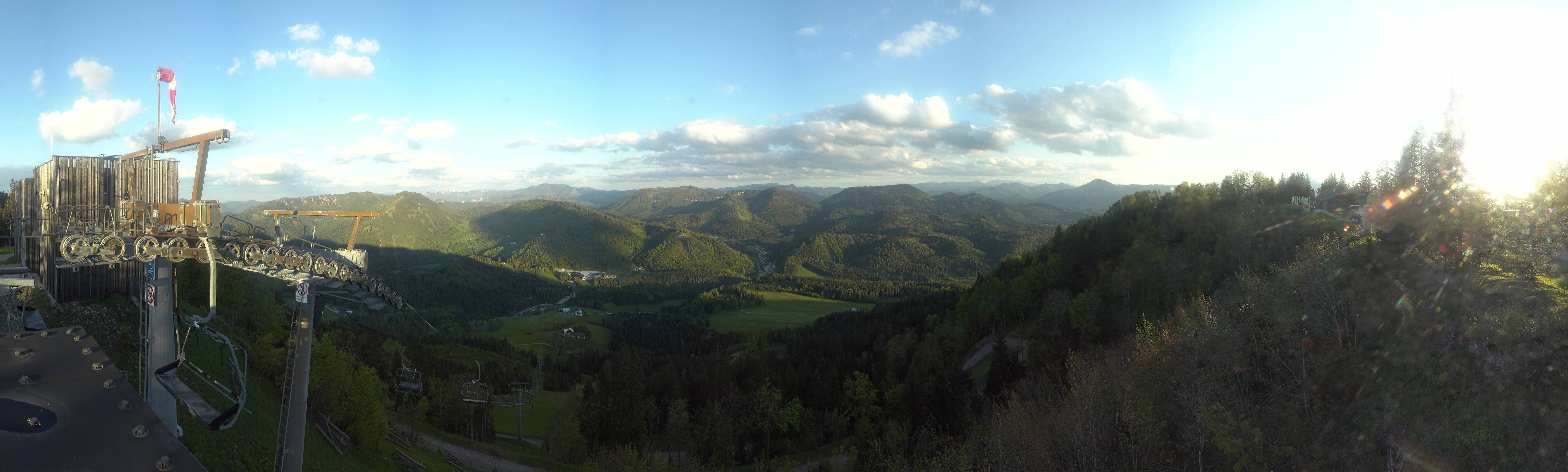 3h ago - 19:40