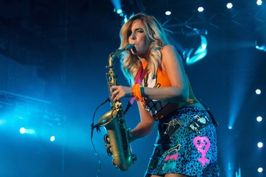 30 Jahre Bühnenjubiläum feiert Candy Dulfer auch am Samstag beim Sound of Glarus. (Bild: © Candy Dulfer)