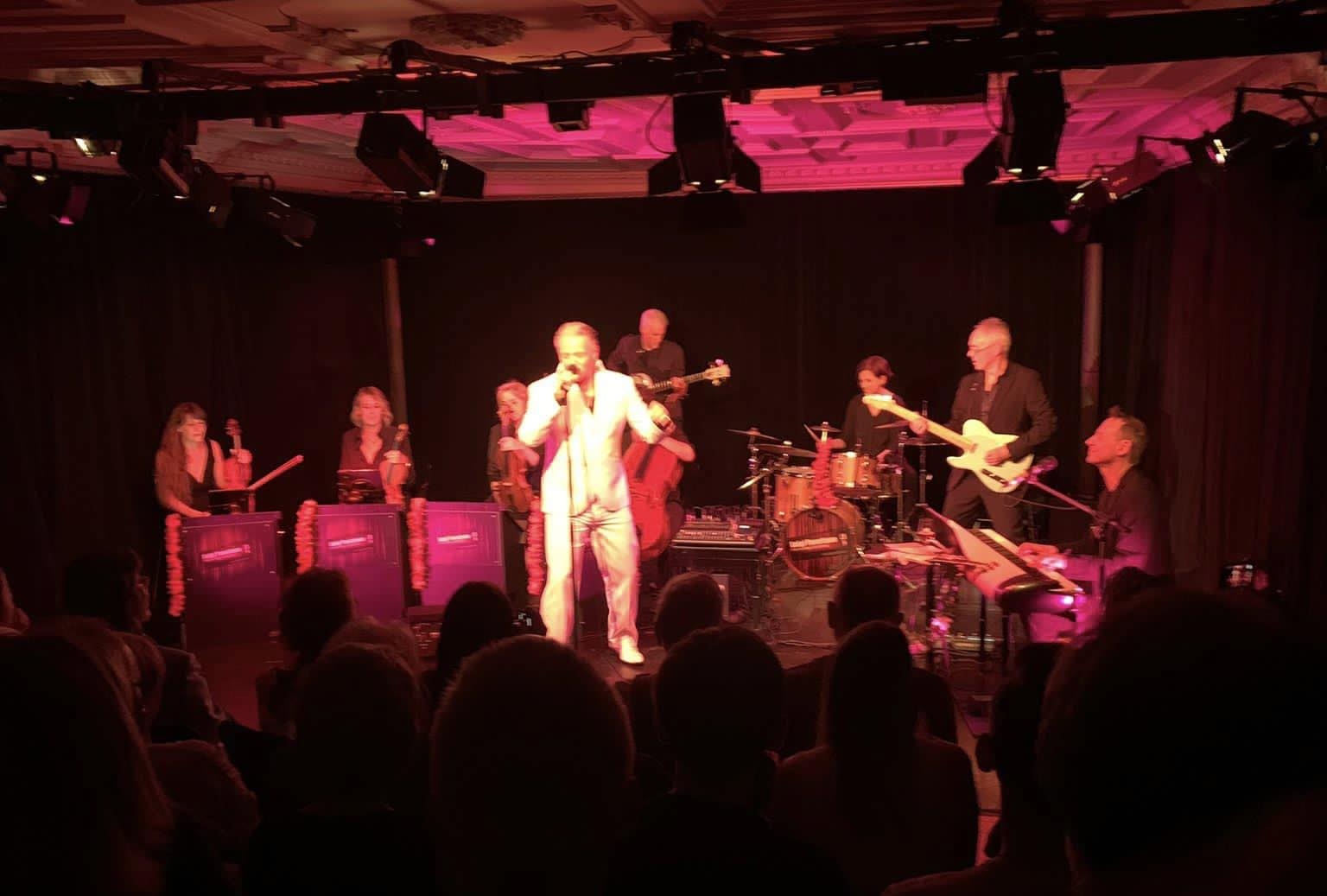 LUIGI PANETTONE, ELVIS SONGS