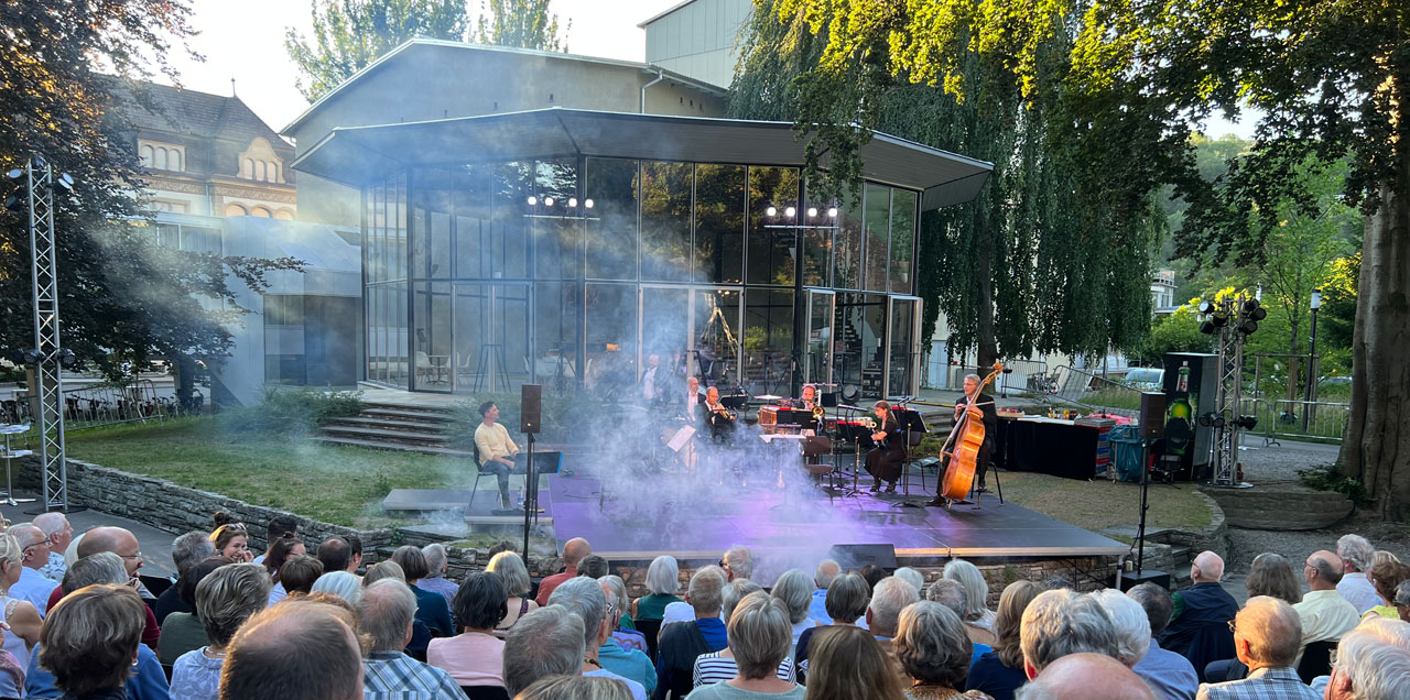 Titelbild des Events: NEUE KURKAPELLE BADEN UND SIMON LIBSIG