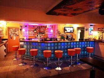 adrenalin backpackers hostel: Bar & Beiz - 1