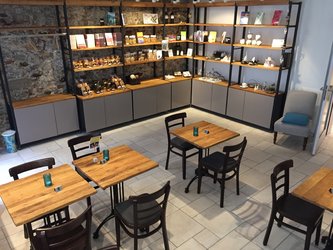 Bistro im EG