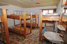 ... Achterzimmer (hier das mit Lavabo)...