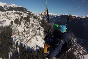 Tandemflug mit Sicht auf Brauwald