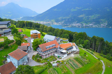 Im Seminarhotel Lihn (Filzbach GL) der Genossenschaft sozial-diakonischer Werke finden die Zukunftsforen «Ethical Fashion Switzerland» statt. Bild: www.lihn.ch