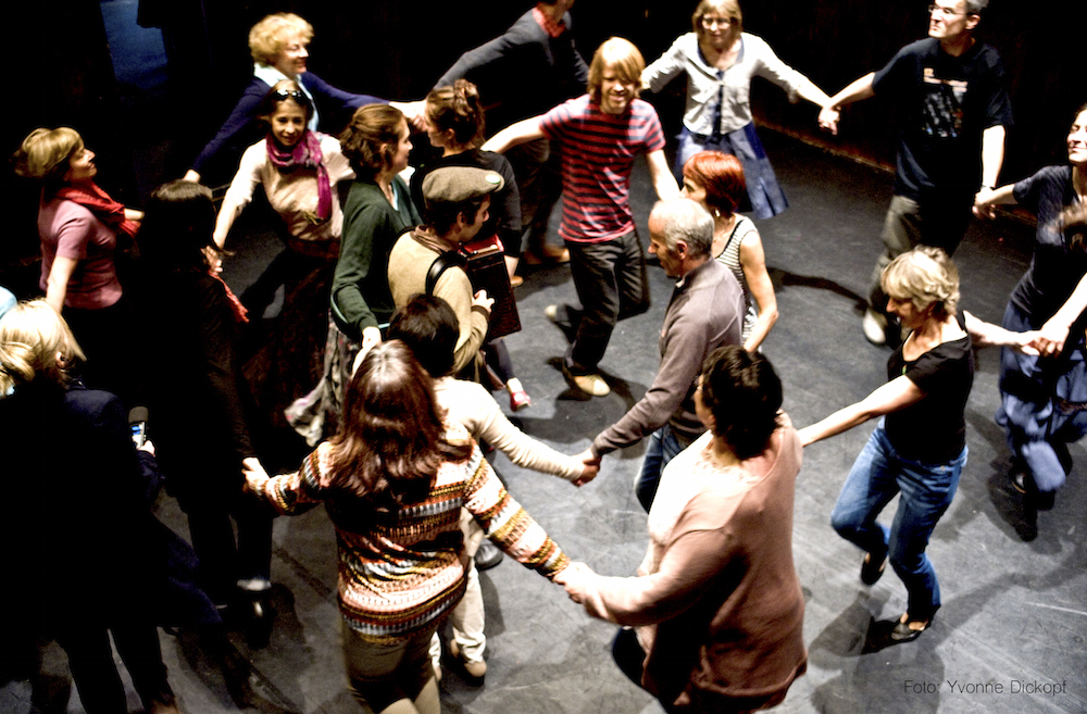 Titelbild des Events: Bal Folk Dietikon: Tanzen zu Live-Musik