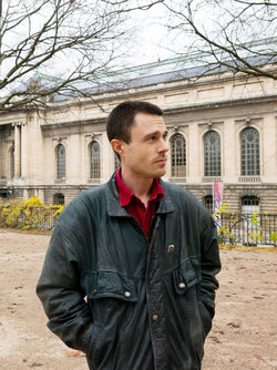 Der Glarner Künstler Tomas Baumgartner erhält ein Atelierstipendium in Berlin.