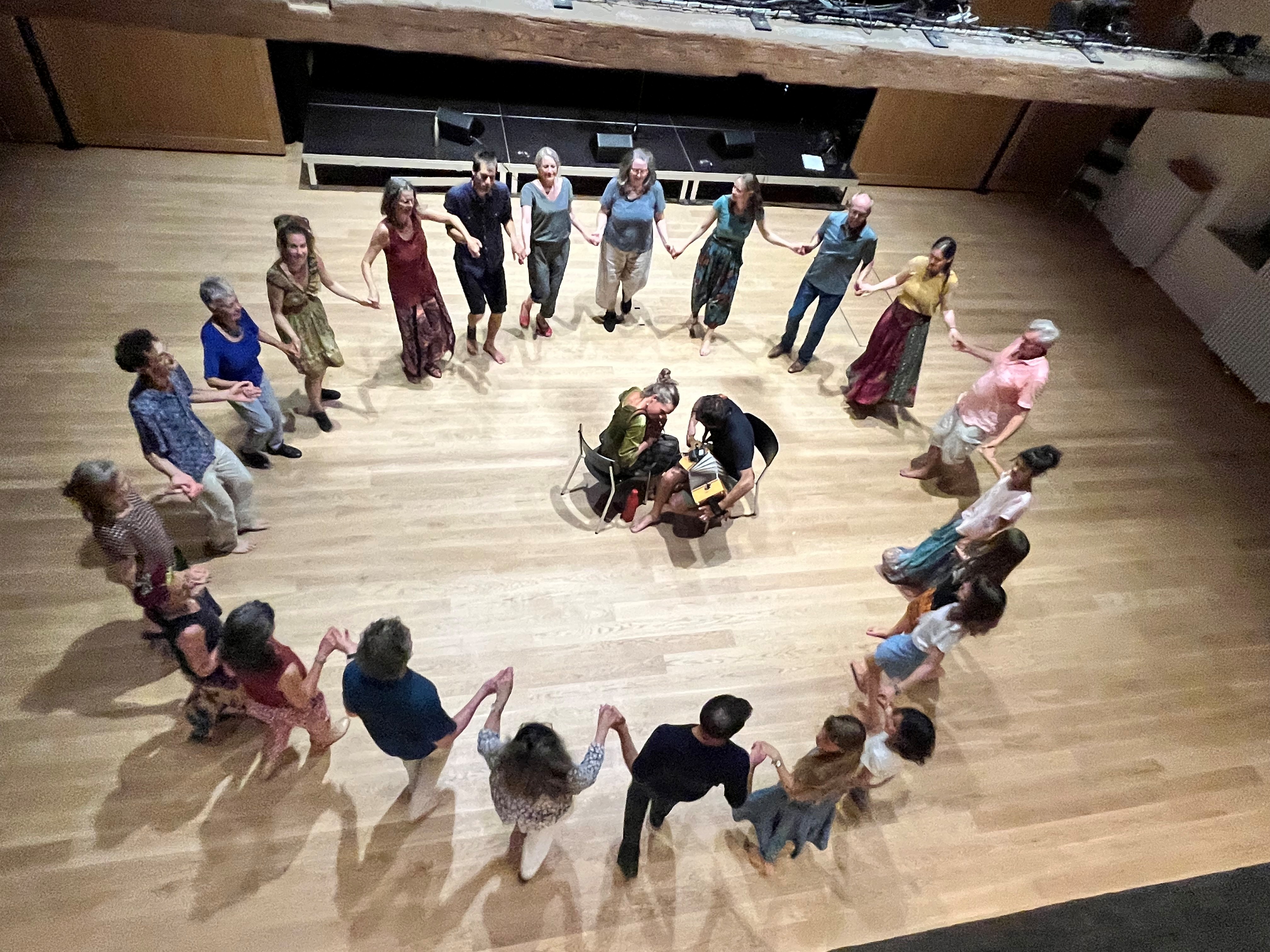 Titelbild des Events: Bal Folk Dietikon: Tanzen zu Live-Musik