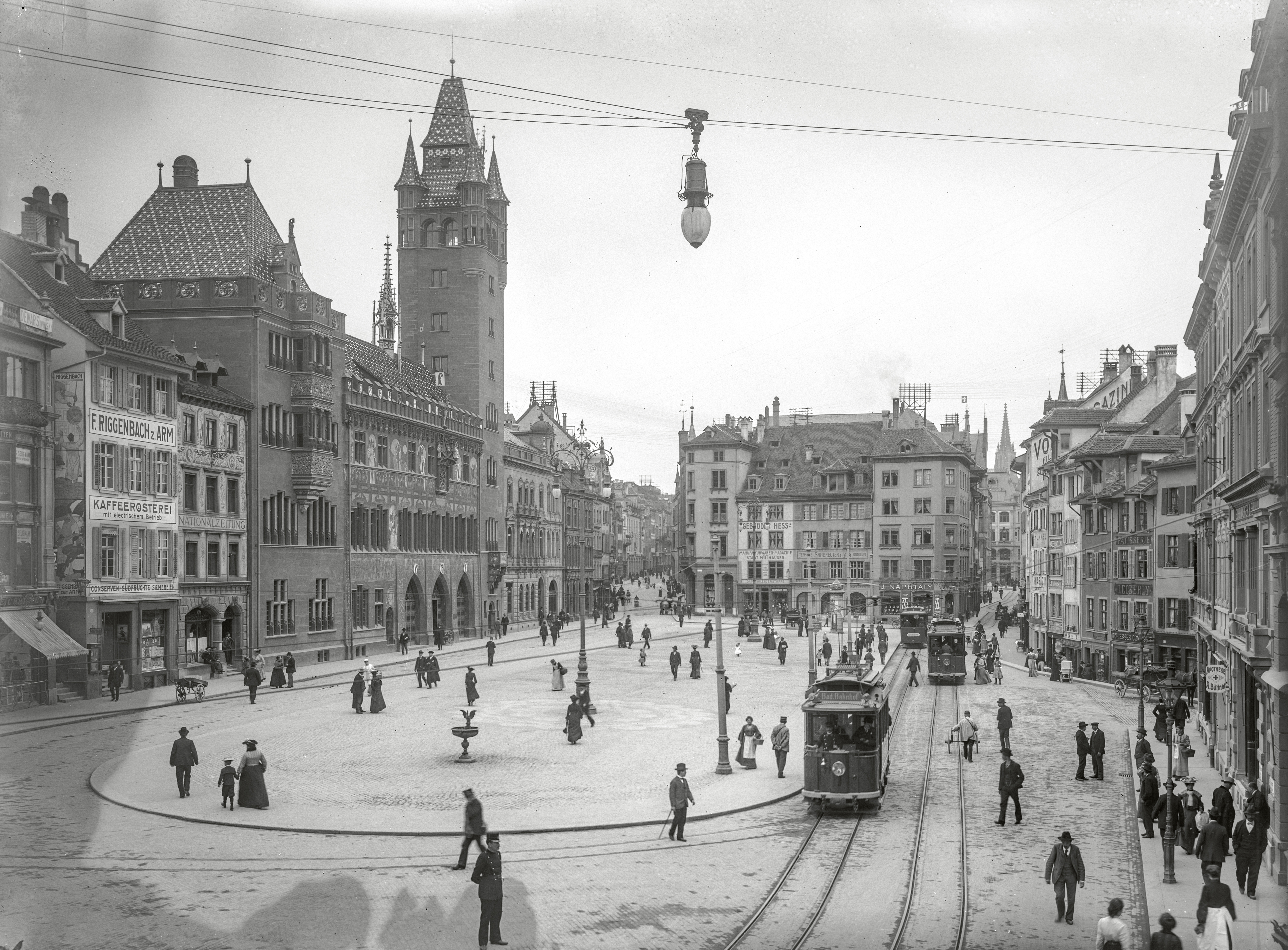 Tramstadt Basel - Auf Schienen zur modernen Stadt Tramstadt Basel - Auf Schienen zur modernen Stadt