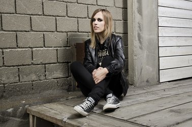 Vor kurzem erschien das vierte Buch der Höfner Autorin Rahel Hefti. (Bild: Tina Schelbert Fotografie)