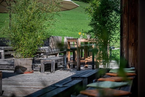 secondary restaurant image