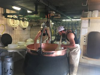 Alpkäsereibesichtigung mit Frühstück - 1