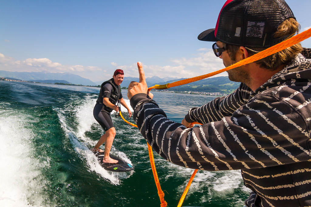 Wakeboarden, Wakesurfen, Wakefoilen: Ceccotorenas Wakeboardschule Stäfa